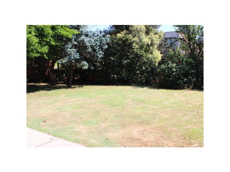 220 Henry Lawson Drive, Georges Hall NSW 2198