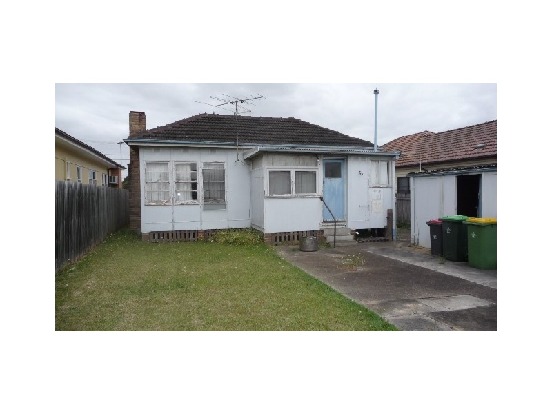 193 Woods Rd, Yagoona NSW 2199