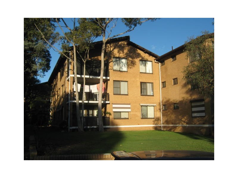 11/33 Sir Joseph Banks St, Bankstown NSW 2200