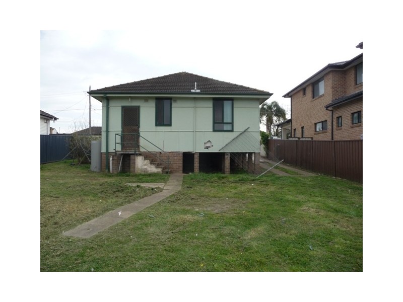 5 Bamfield Ave, Yagoona NSW 2199