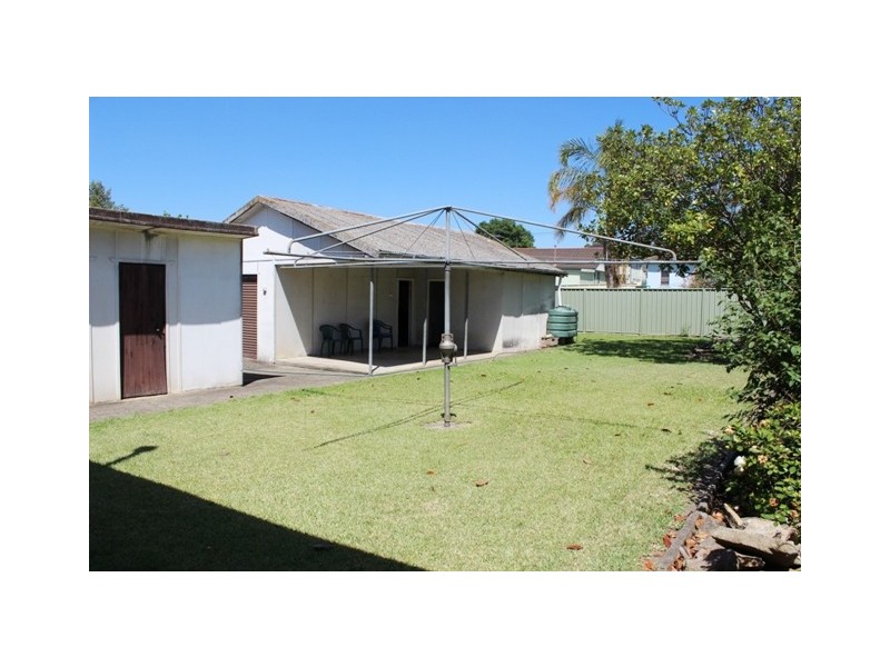 16 Bamfield Ave, Yagoona NSW 2199