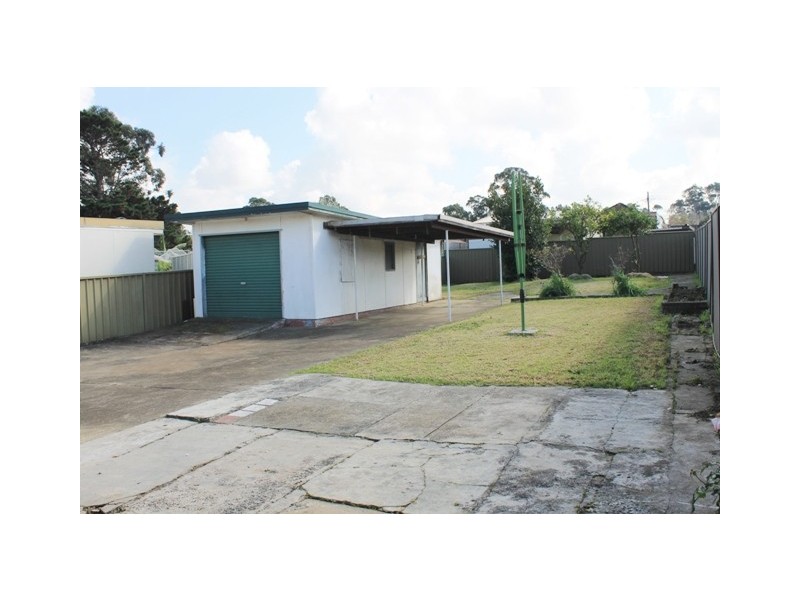 44 Yanderra St, Condell Park NSW 2200