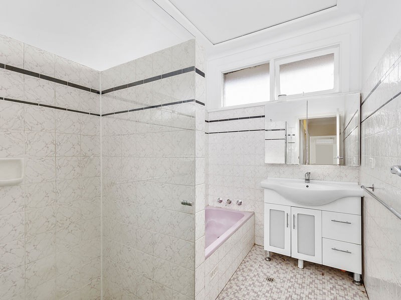 5 Gail Place, Bankstown NSW 2200