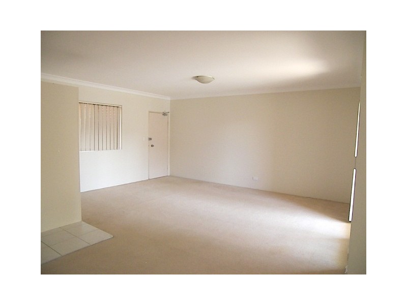 2/13 Gordon Street, Bankstown NSW 2200