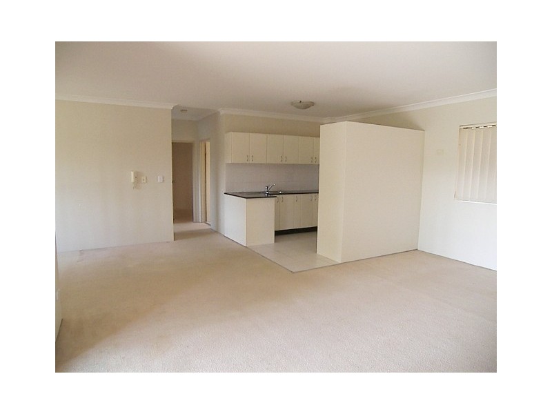 2/13 Gordon Street, Bankstown NSW 2200