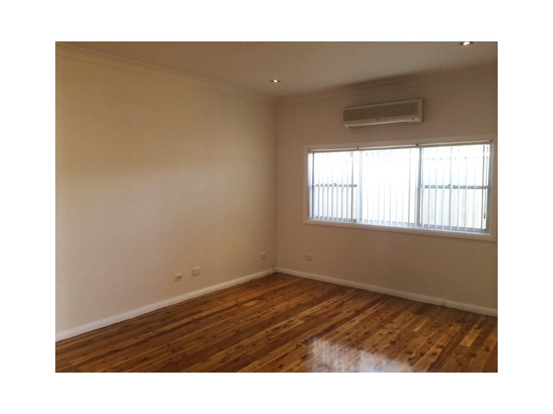 42 Hillcrest Avenue, Greenacre NSW 2190