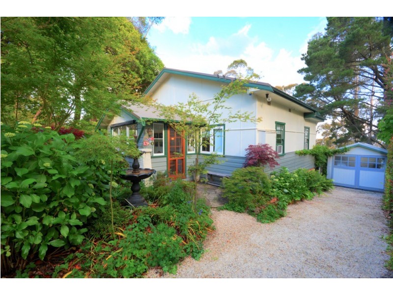 223 Hat Hill Road, Blackheath NSW 2785