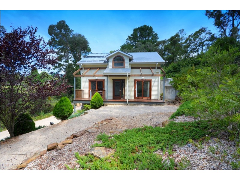 7 Cleopatra Street, Blackheath NSW 2785