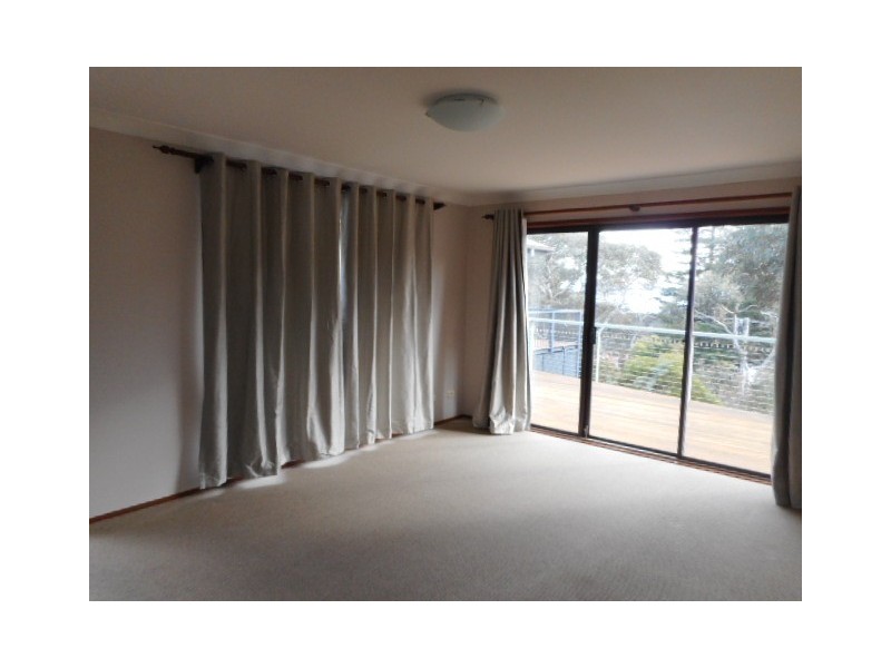 25 GORDON AVENUE, Blackheath NSW 2785