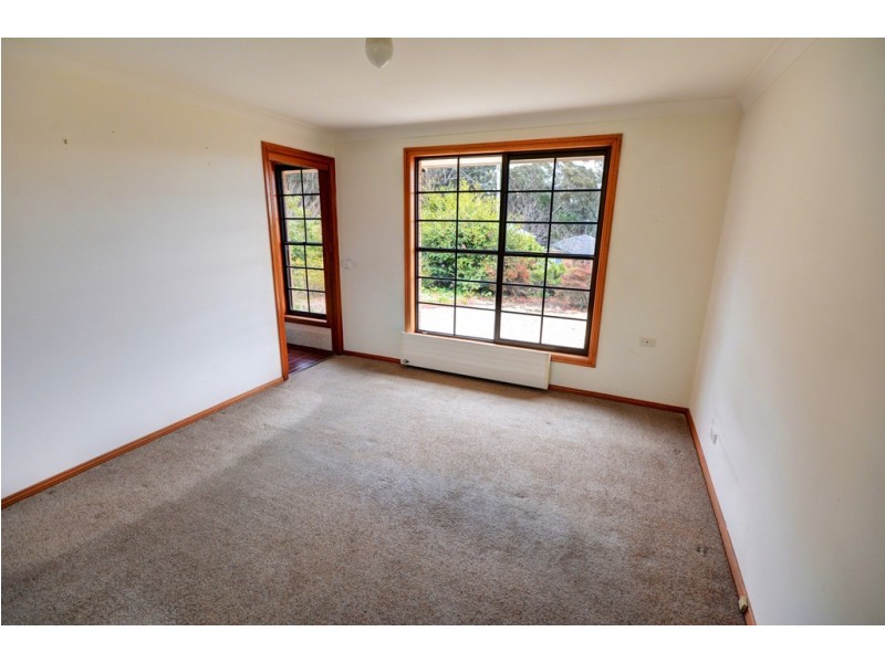 25-27 Sunbeam Avenue, Blackheath NSW 2785