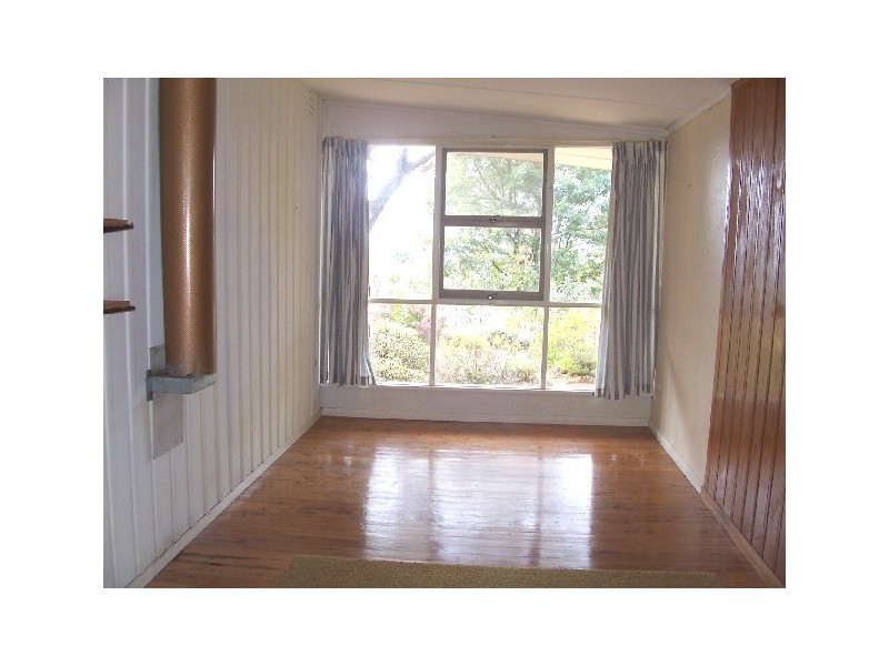 33 Days Crescent, Blackheath NSW 2785