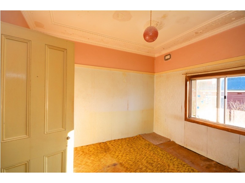 91 Govetts Leap Road, Blackheath NSW 2785