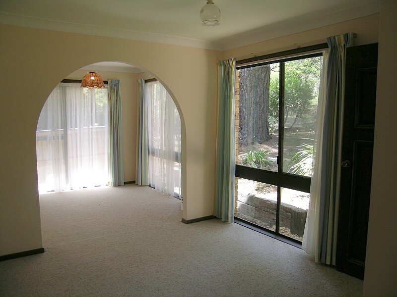 6 St Elmo Avenue, Blackheath NSW 2785