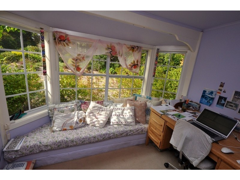 32 St Georges Pde, Mount Victoria NSW 2786