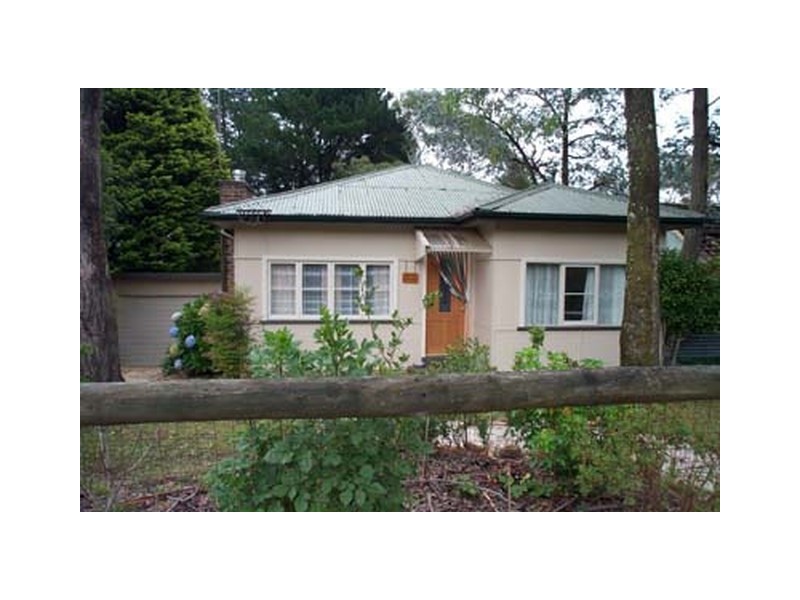 152 Station Street, Blackheath NSW 2785