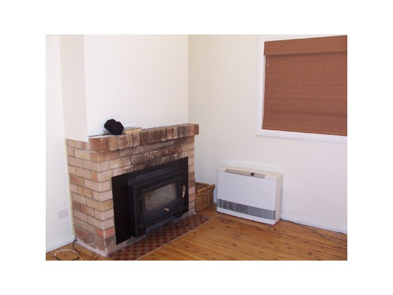 16 Dell St, Blackheath NSW 2785