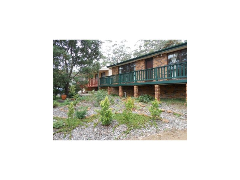 35 Godson Ave, Blackheath NSW 2785