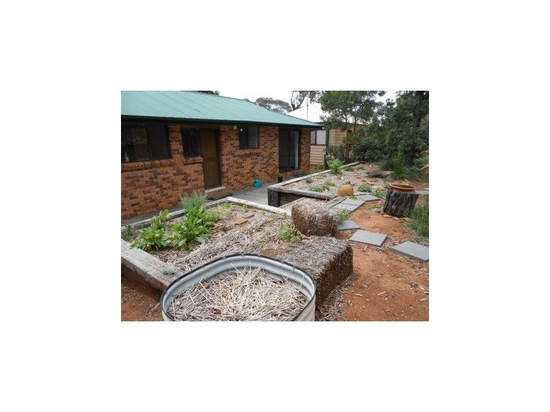 35 Godson Ave, Blackheath NSW 2785