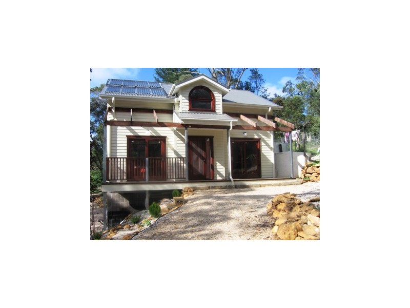 7 Cleopatra St, Blackheath NSW 2785