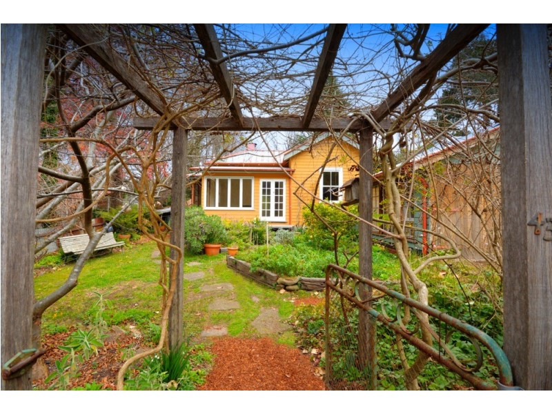 43 Vale Street, Katoomba NSW 2780