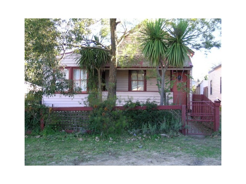 24 Prince Edward Street, Blackheath NSW 2785