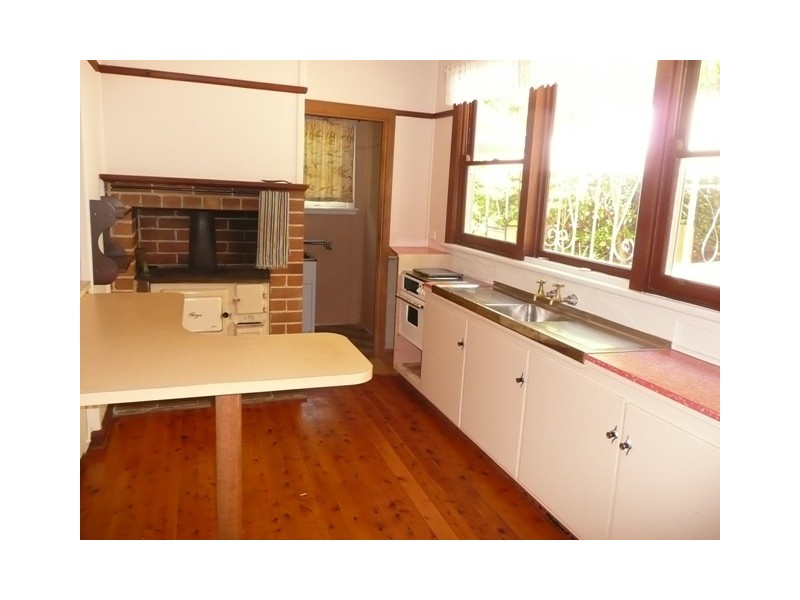 159 Govetts Leap Rd, Blackheath NSW 2785