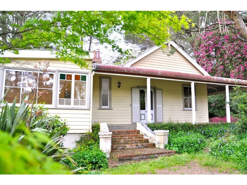 27 Inconstant Street, Blackheath NSW 2785
