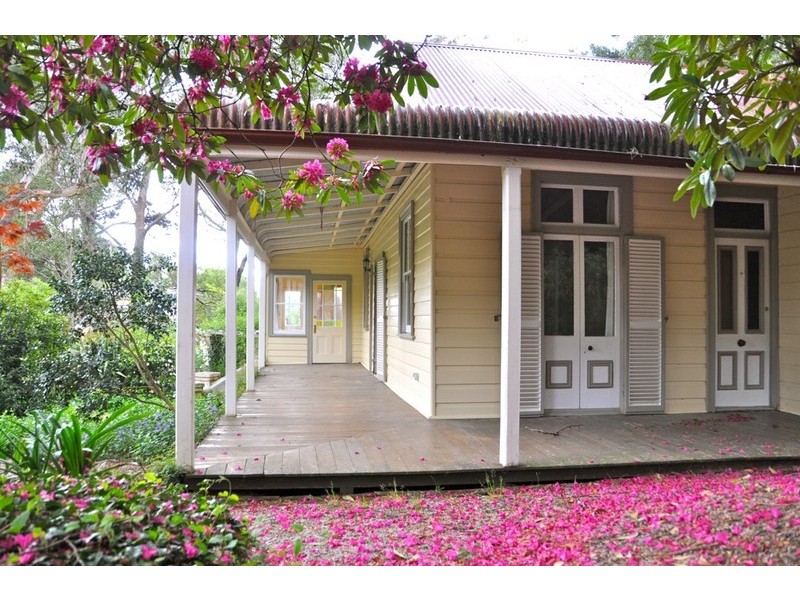 27 Inconstant Street, Blackheath NSW 2785