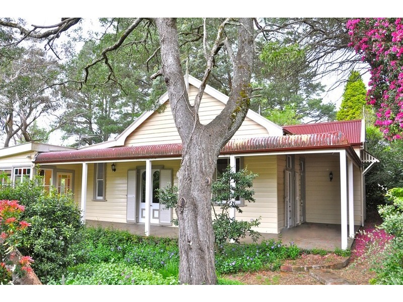 27 Inconstant Street, Blackheath NSW 2785