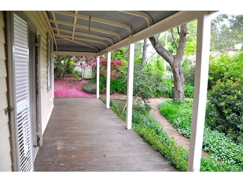27 Inconstant Street, Blackheath NSW 2785