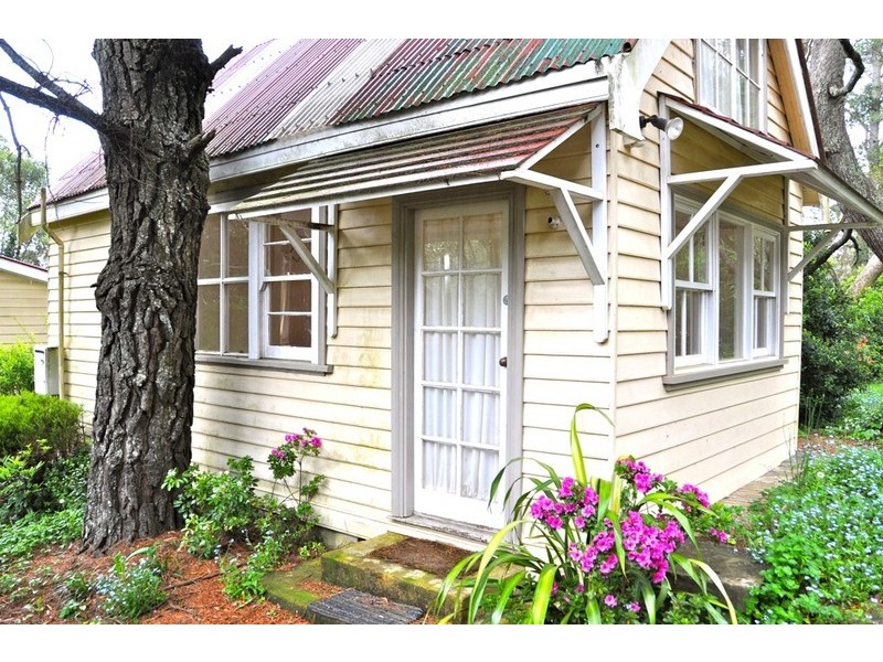 27 Inconstant Street, Blackheath NSW 2785