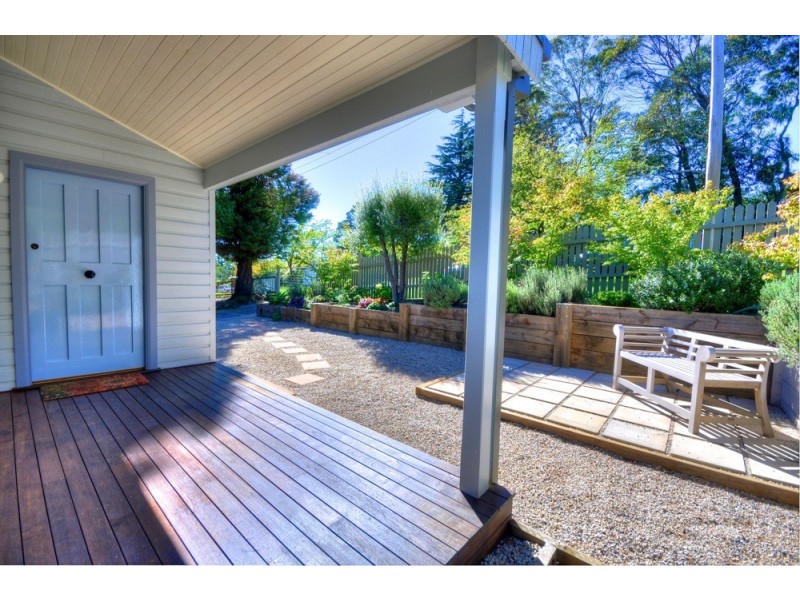 22 Bridges Street, Blackheath NSW 2785