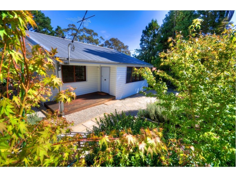 22 Bridges Street, Blackheath NSW 2785