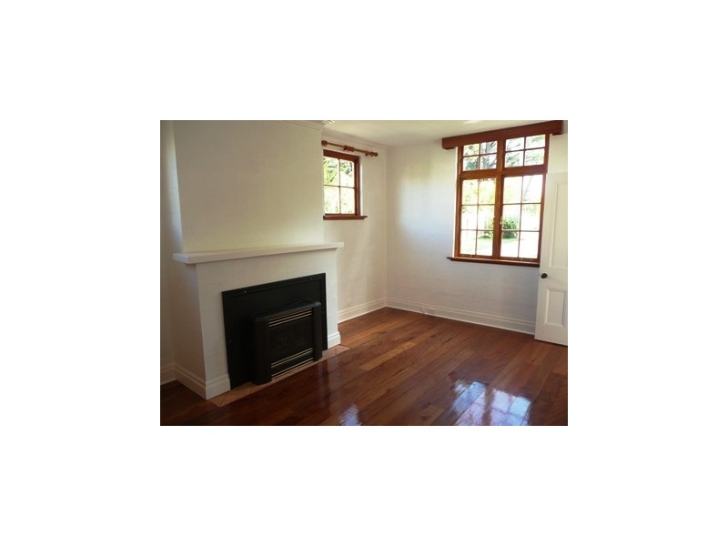 28 Railway Parade, Medlow Bath NSW 2780