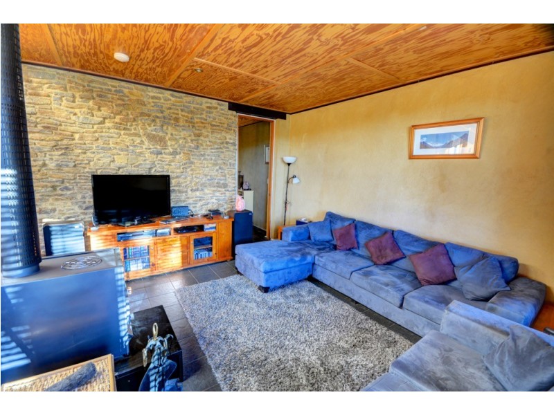 83 Bettington Road, Blackheath NSW 2785