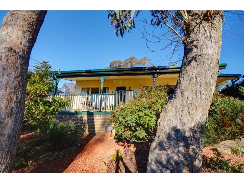 11 HILLIER AVENUE, Blackheath NSW 2785