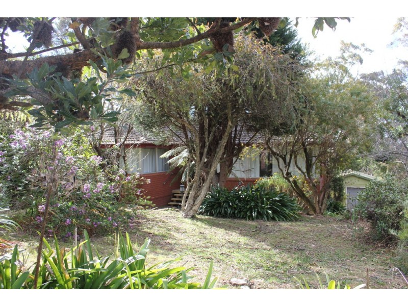 122 HENDERSON ROAD, Wentworth Falls NSW 2782