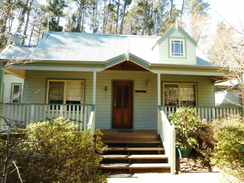 114 CLEOPATRA STREET, Blackheath NSW 2785