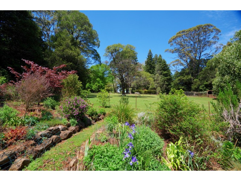 17 Farrer Road West, Mount Wilson NSW 2786