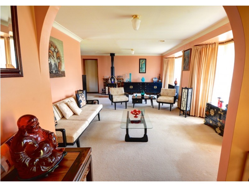 81 – 83 Hat Hill Road, Blackheath NSW 2785