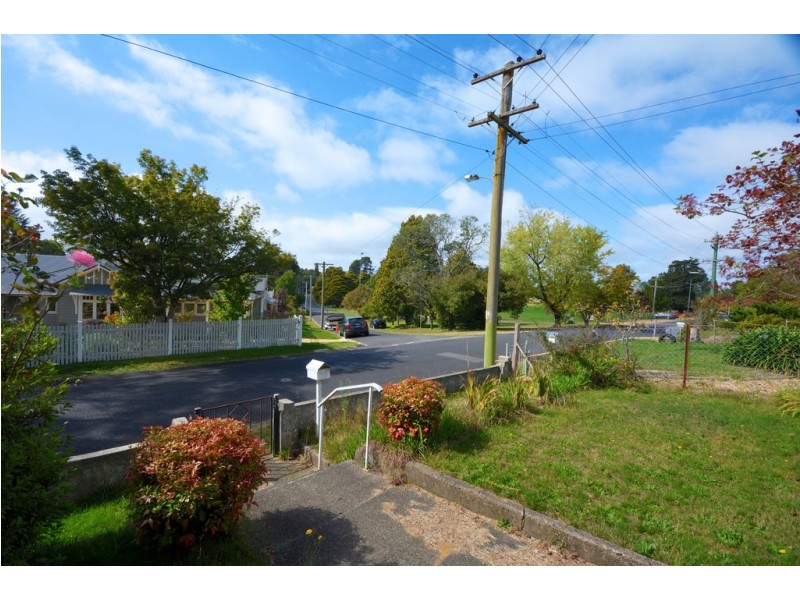 72 Clanwilliam Street, Blackheath NSW 2785