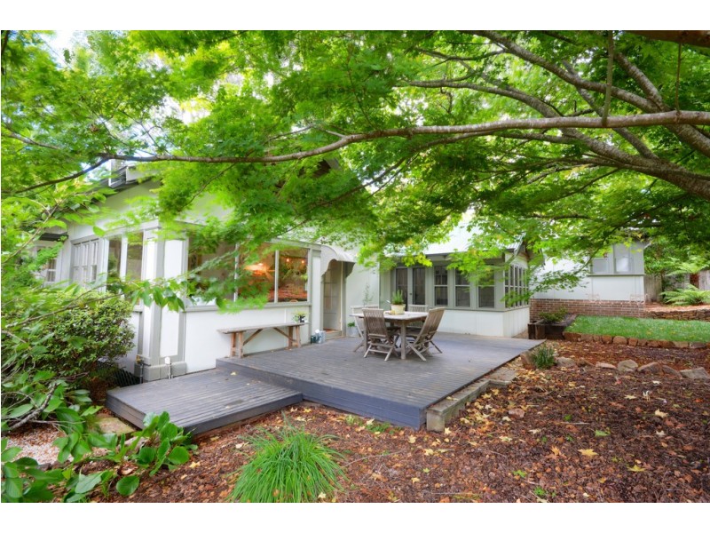 18 Barratt St, Blackheath NSW 2785