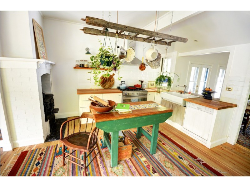 18 Barratt St, Blackheath NSW 2785