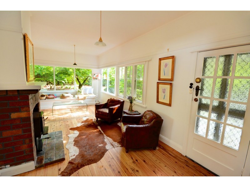 18 Barratt St, Blackheath NSW 2785