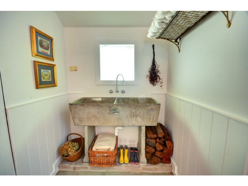 18 Barratt St, Blackheath NSW 2785