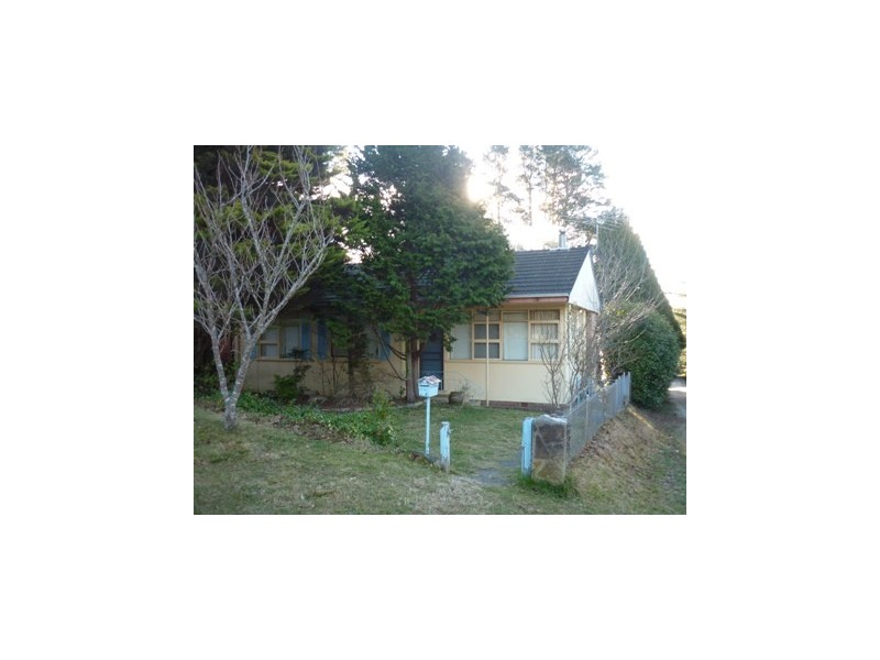 12 CARYSFORT STREET, Blackheath NSW 2785