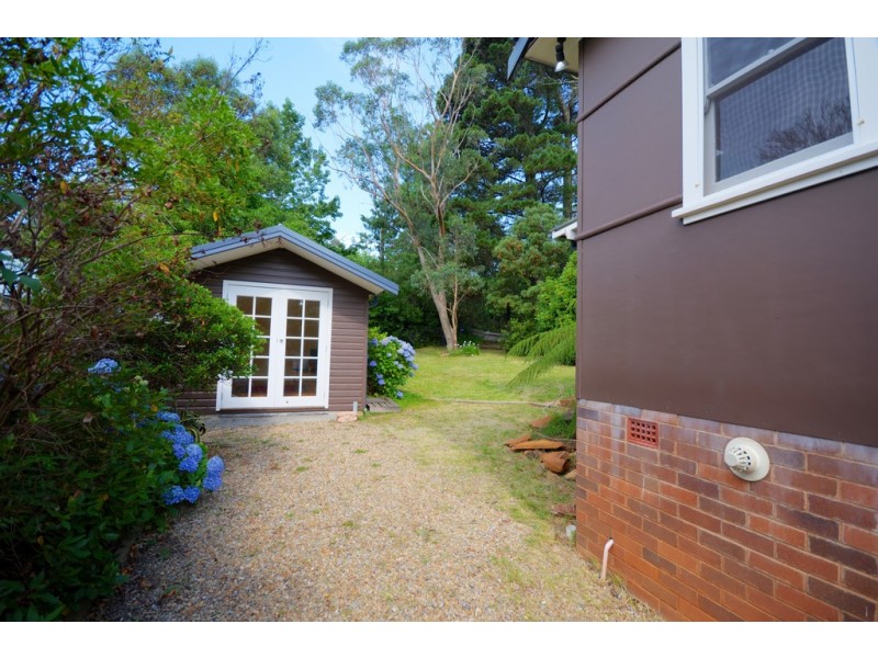 6 Mel Avenue, Blackheath NSW 2785