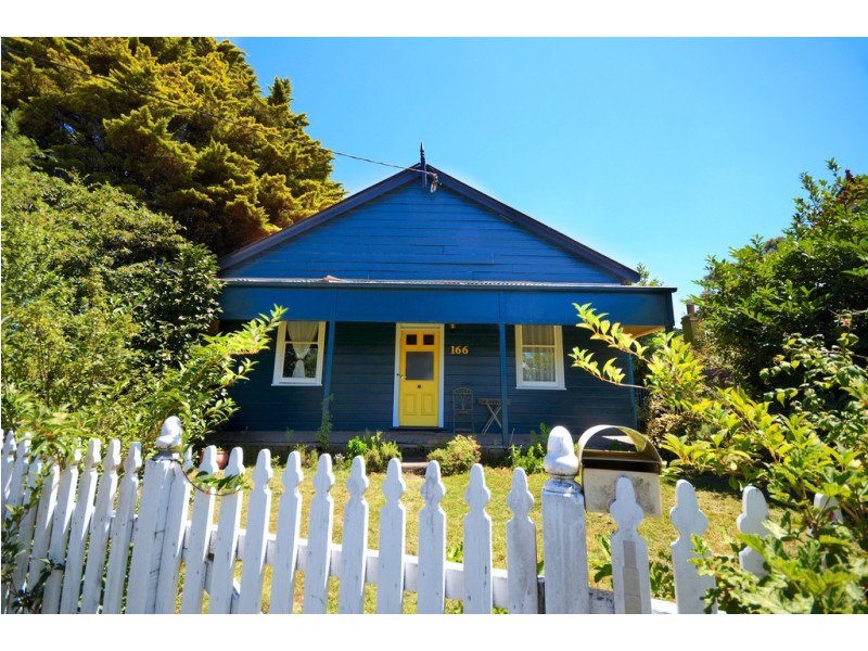 166 Great Western Highway, Blackheath NSW 2785