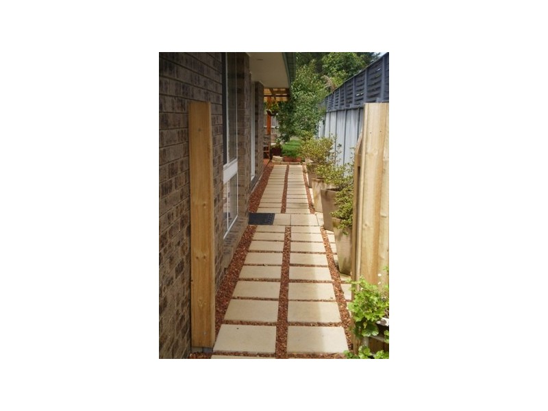 6 BURTON RD, Blackheath NSW 2785