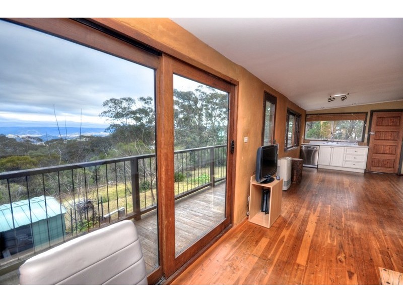 96 VICTORIA STREET, Mount Victoria NSW 2786